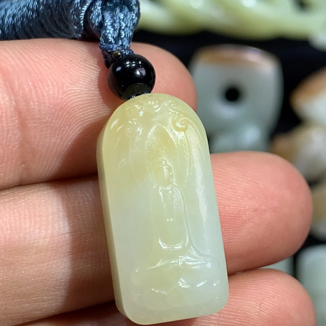 颈饰未镶嵌和田玉