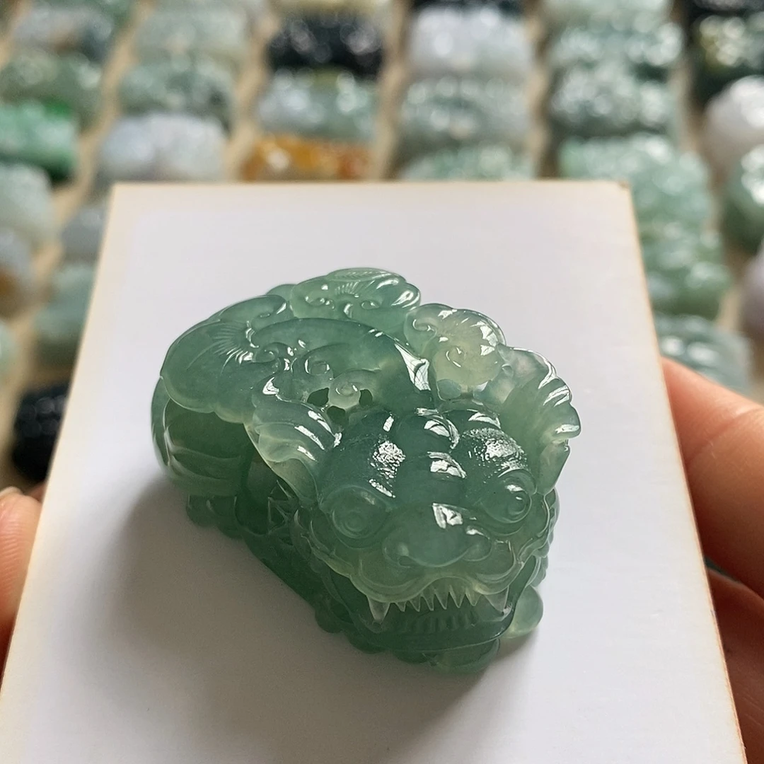 翡翠未镶嵌颈饰天然翡翠貔貅吊坠