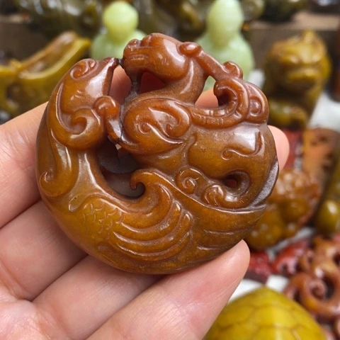 蛇纹石玉未镶嵌颈饰134