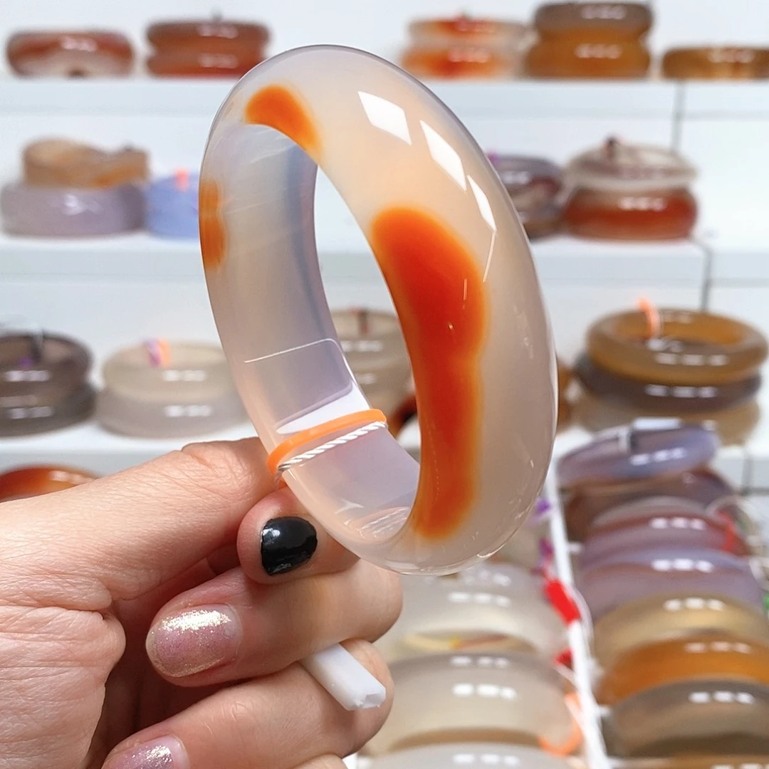 玛瑙/玉髓手镯未镶嵌骑***觉