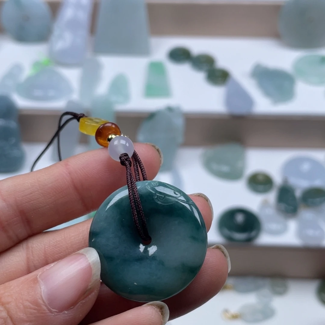 翡翠未镶嵌颈饰天然翡翠