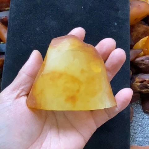 蜜蜡珠宝奇石未镶嵌桑**玛琥珀蜜蜡原石定制 随型吊坠