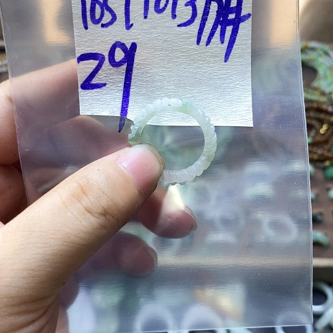 未镶嵌定制翡翠翡翠