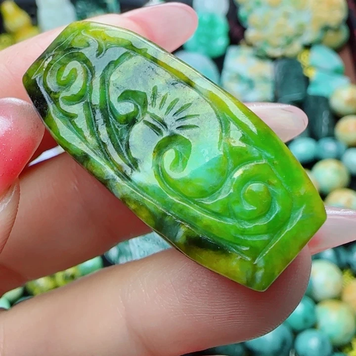 翡翠未镶嵌颈饰天然A货23
