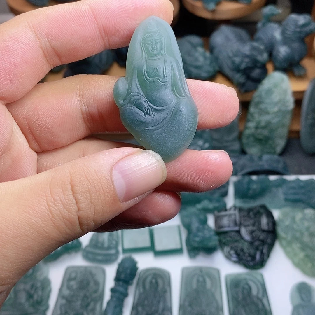 定制翡翠未镶嵌观音