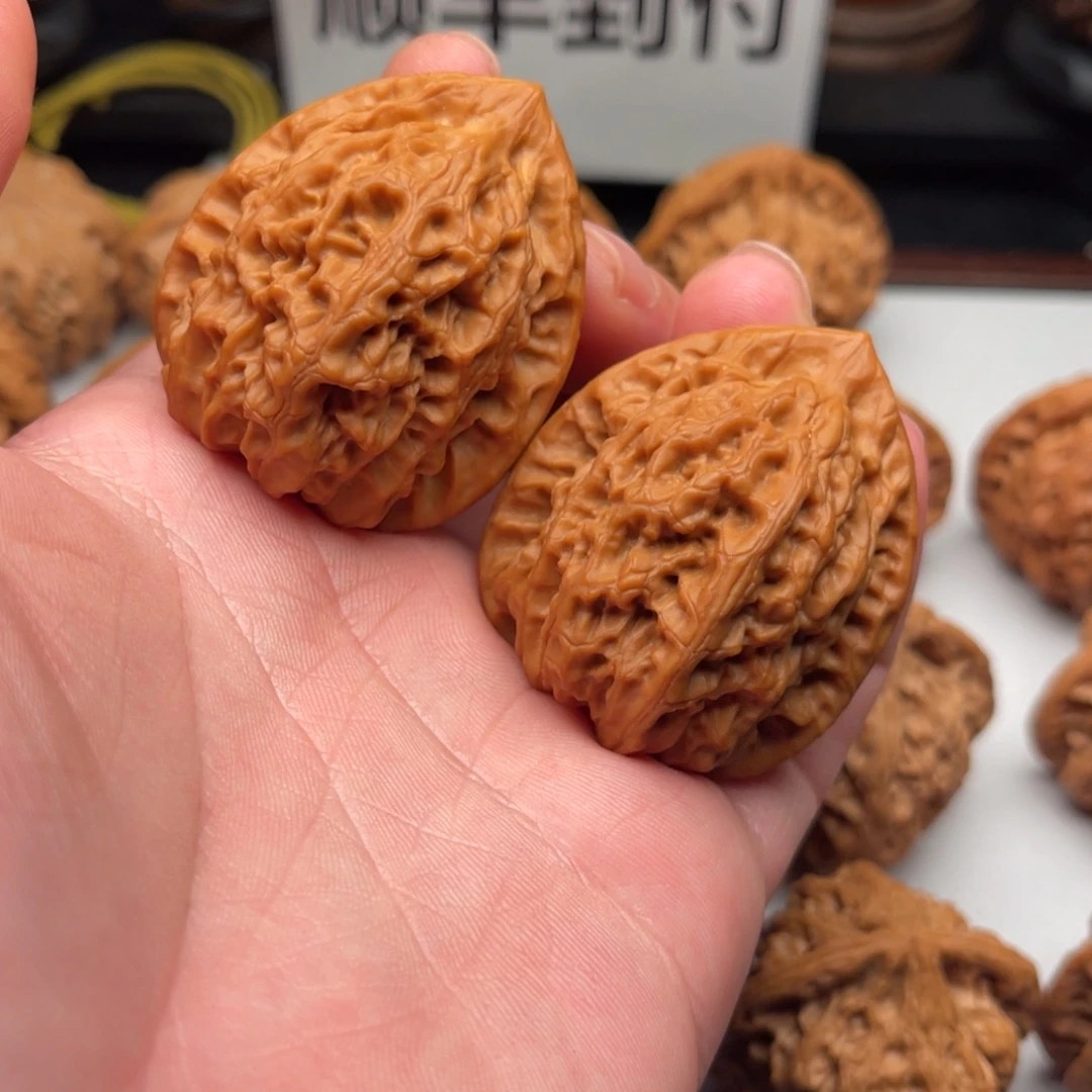 阿***傅文玩核桃吊坠老树佛肚