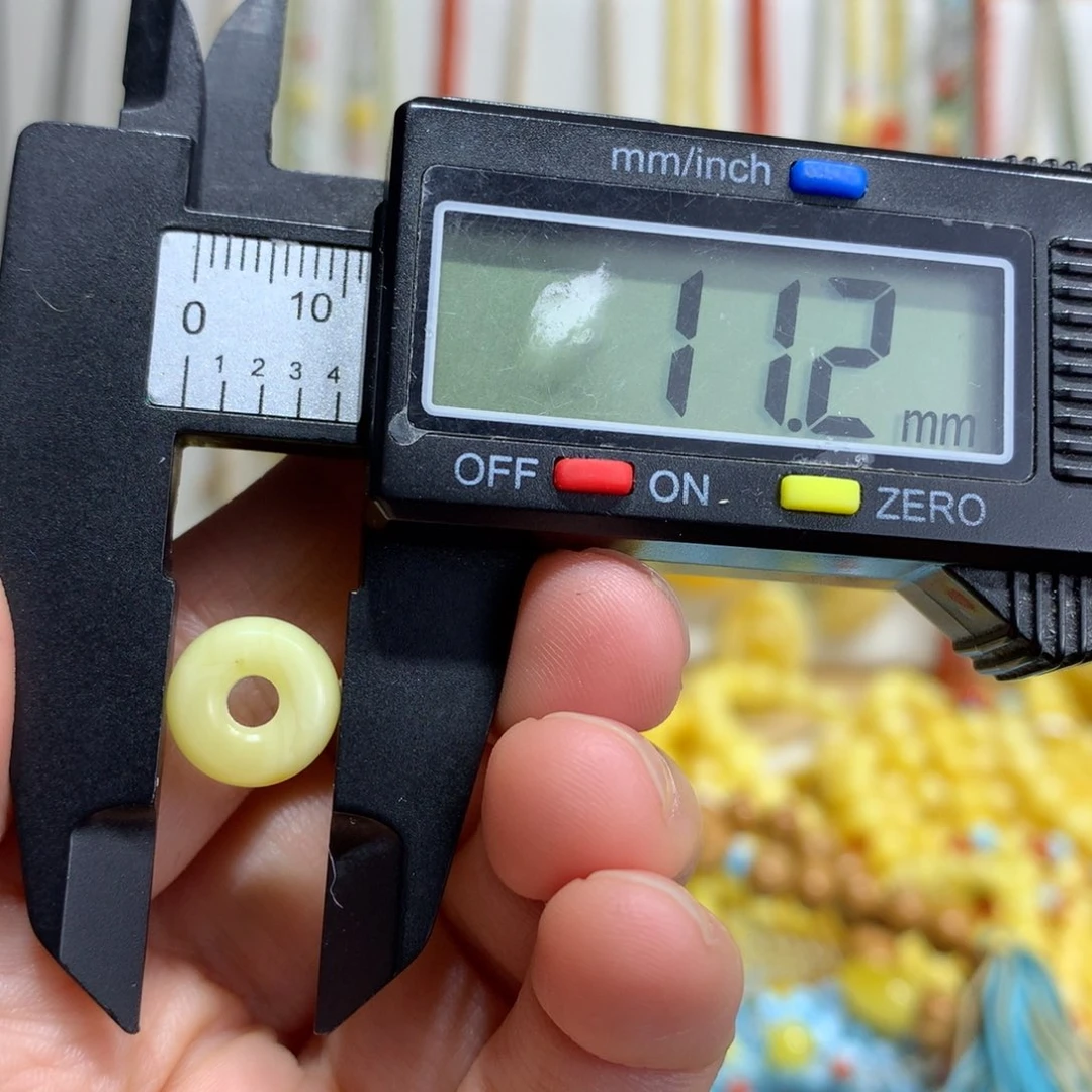 蜜蜡未镶嵌裸石特价微瑕