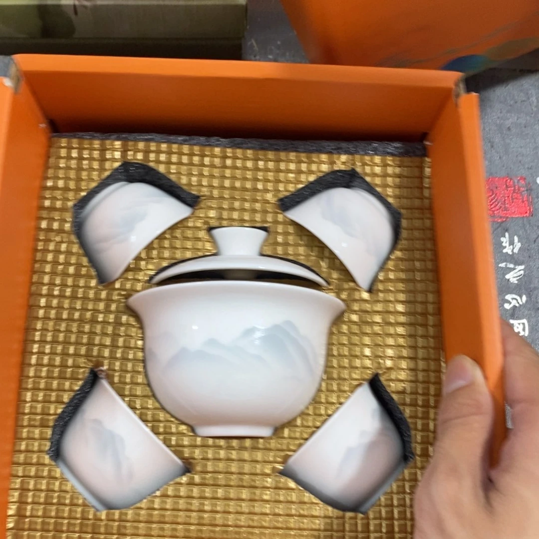 陶瓷等行业的生产和销售企业提供