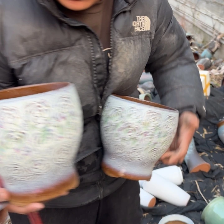 红陶花盆 口径 高度 18 19