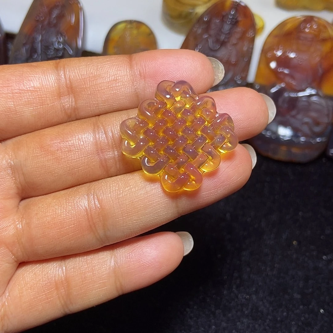 琥珀颈饰未镶嵌缅甸天然琥珀吊坠