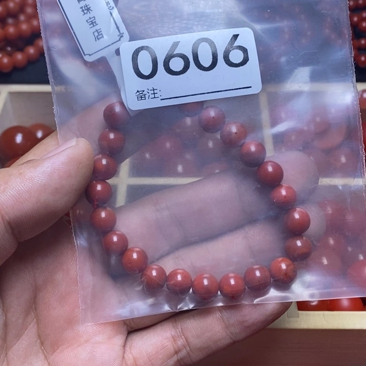 南红玛瑙手链未镶嵌余**好