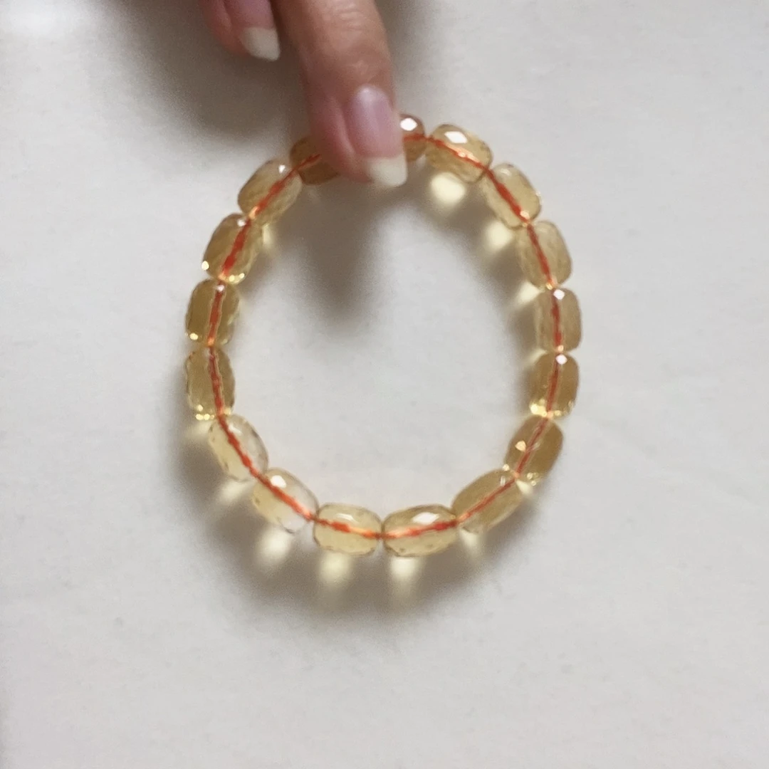 水晶手串未镶嵌简单