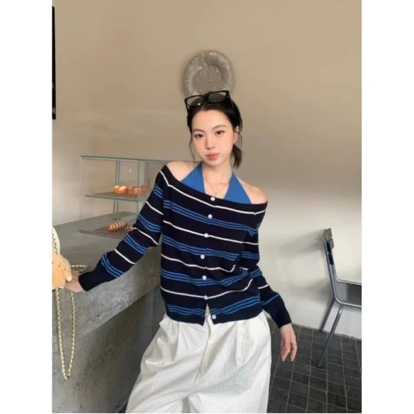 挂脖时尚百搭条纹针织开衫女秋季2025新款纯欲宽松显瘦短款毛衣潮