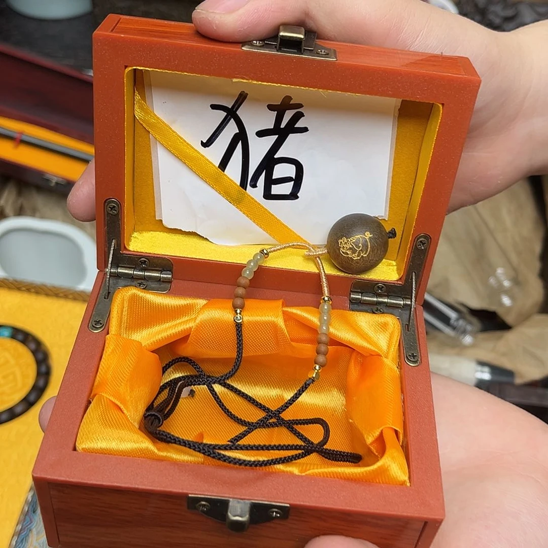 大叶紫檀（黑酸枝木类）