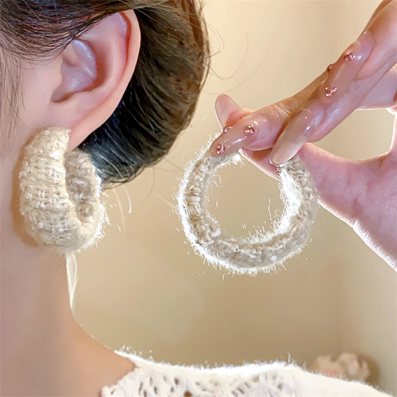 铜合金耳饰 夸张毛线编织圈圈耳环女秋冬港风气质耳圈耳饰耳坠潮