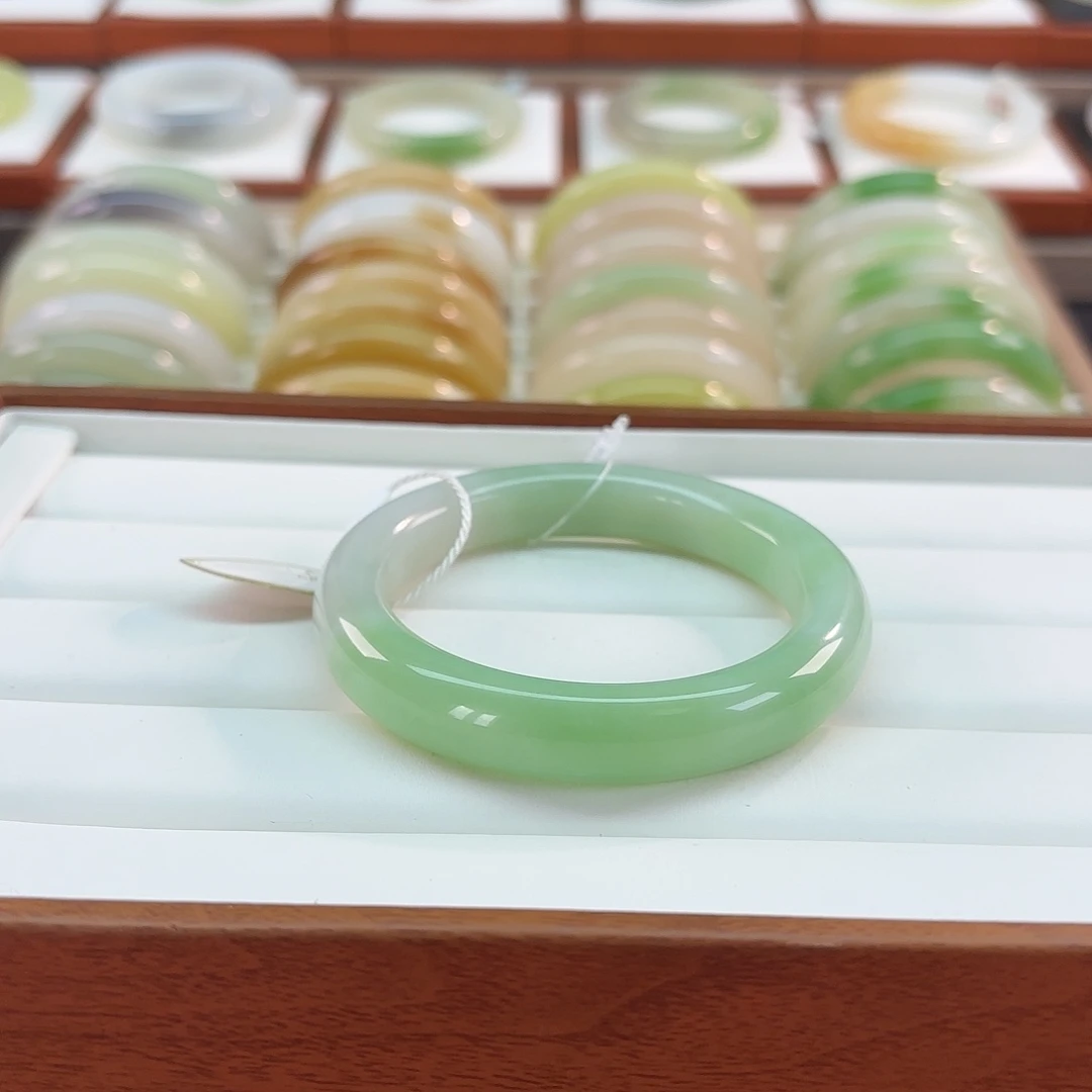 和田玉未镶嵌手镯【满圈翠青 苹果奶绿】