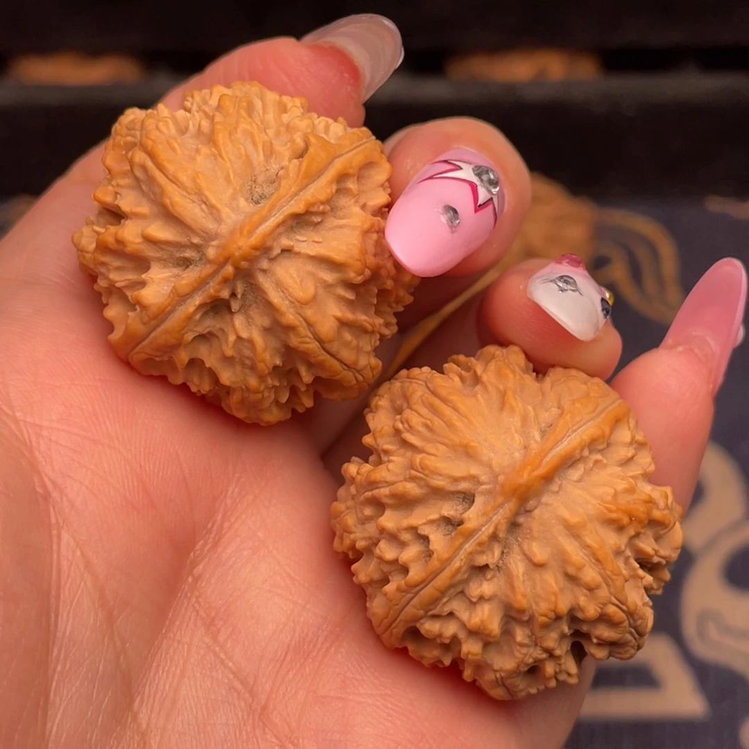 文玩核桃把件20号车