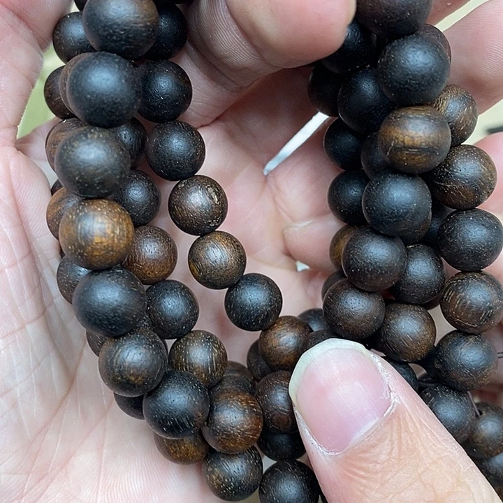 沉香香囊沉香瑕疵