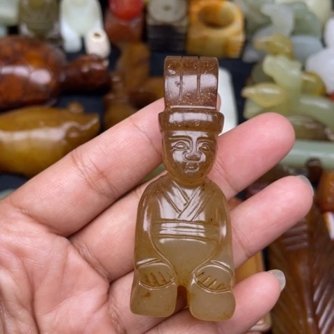 蛇纹石玉未镶嵌颈饰10