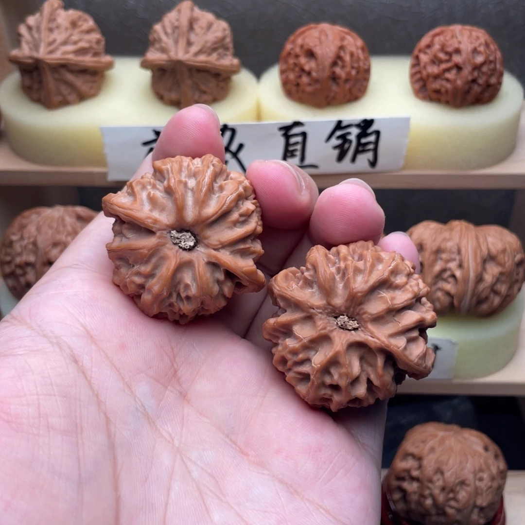 瞎***搞文玩核桃吊坠苹果圆41➕交友价