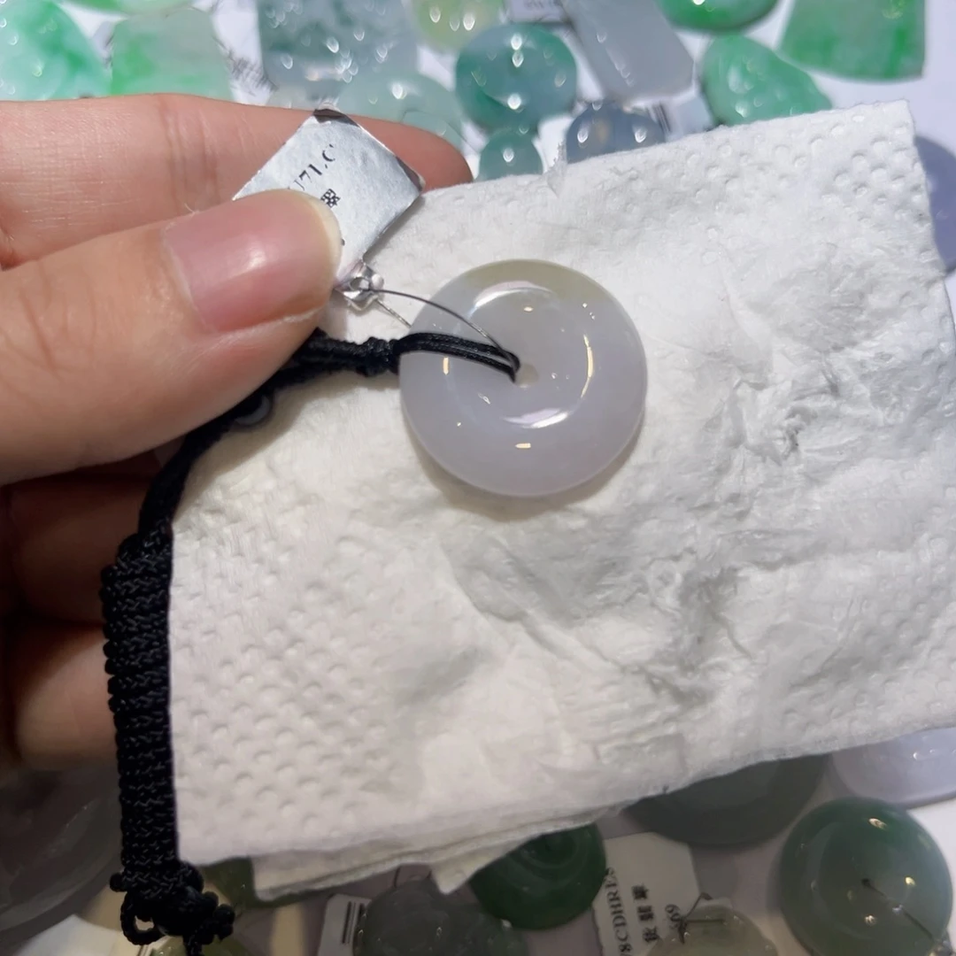 翡翠颈饰未镶嵌天然翡翠A货