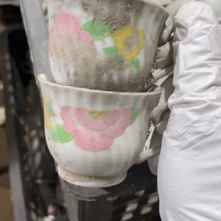 摆件陶瓷盘子碗都好便宜