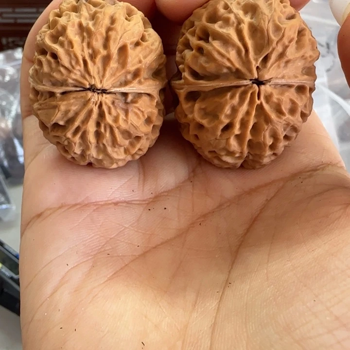 文玩核桃吊坠玲珑绣球39