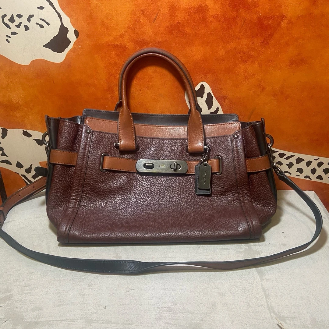 95新 COACH/蔻驰 18460 斜挎包