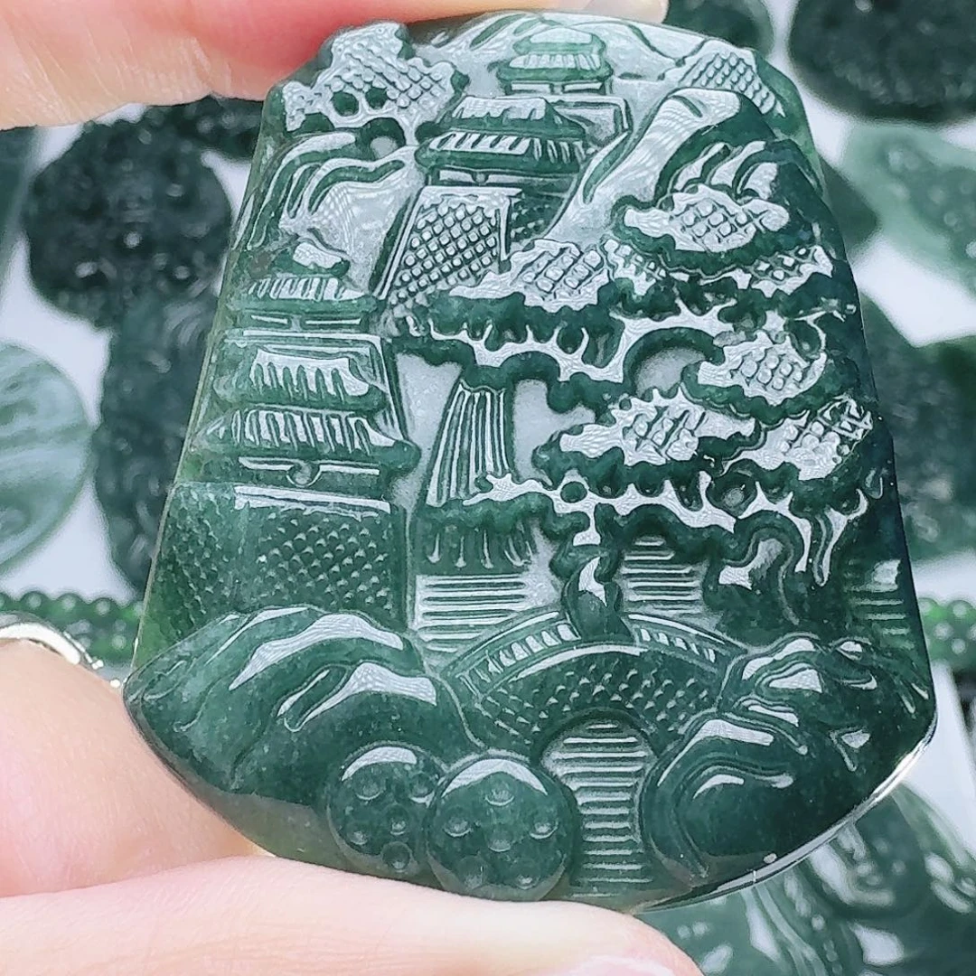 翡翠未镶嵌颈饰天然的A货翡翠多样性发其一