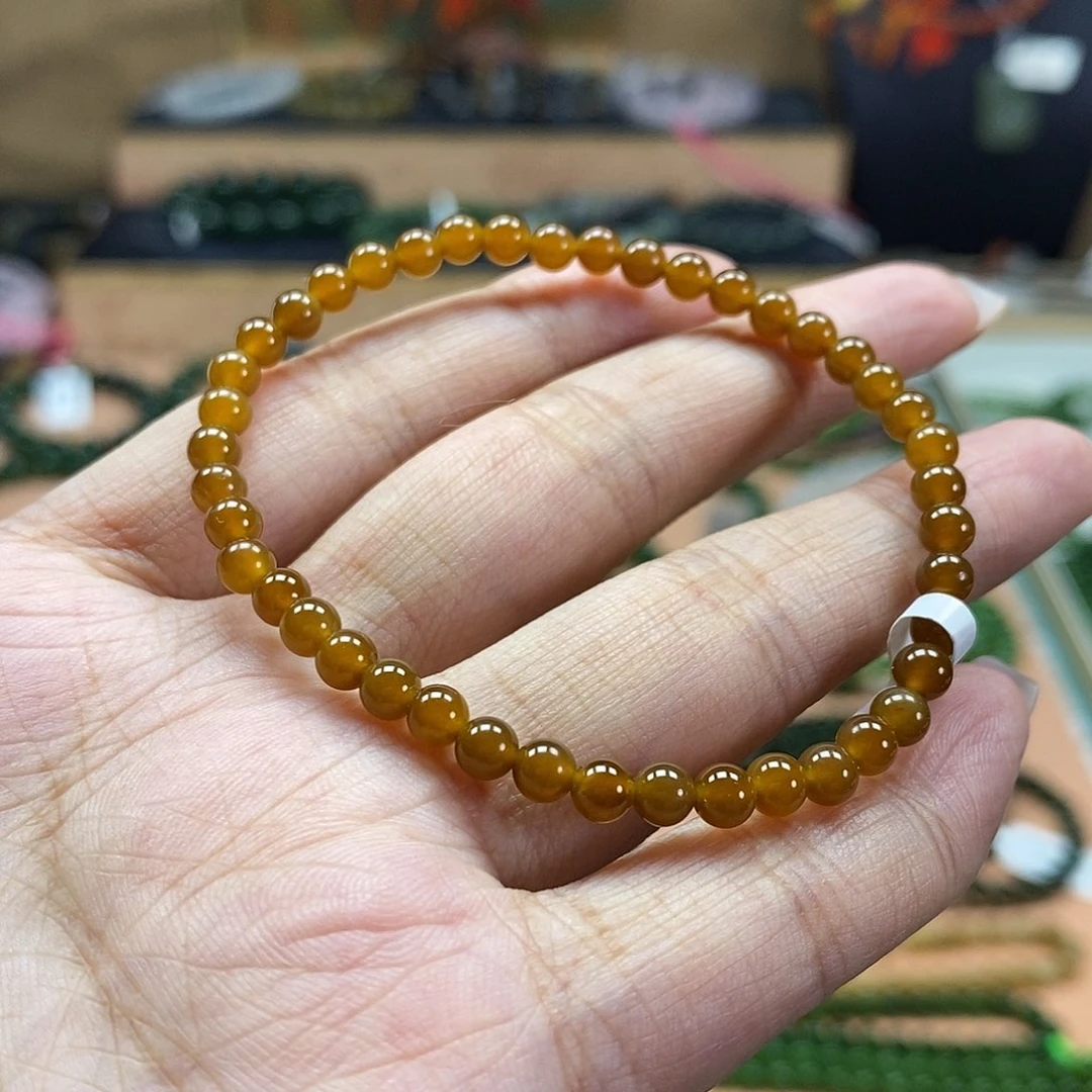 颈饰未镶嵌和田玉（糖玉）4mm