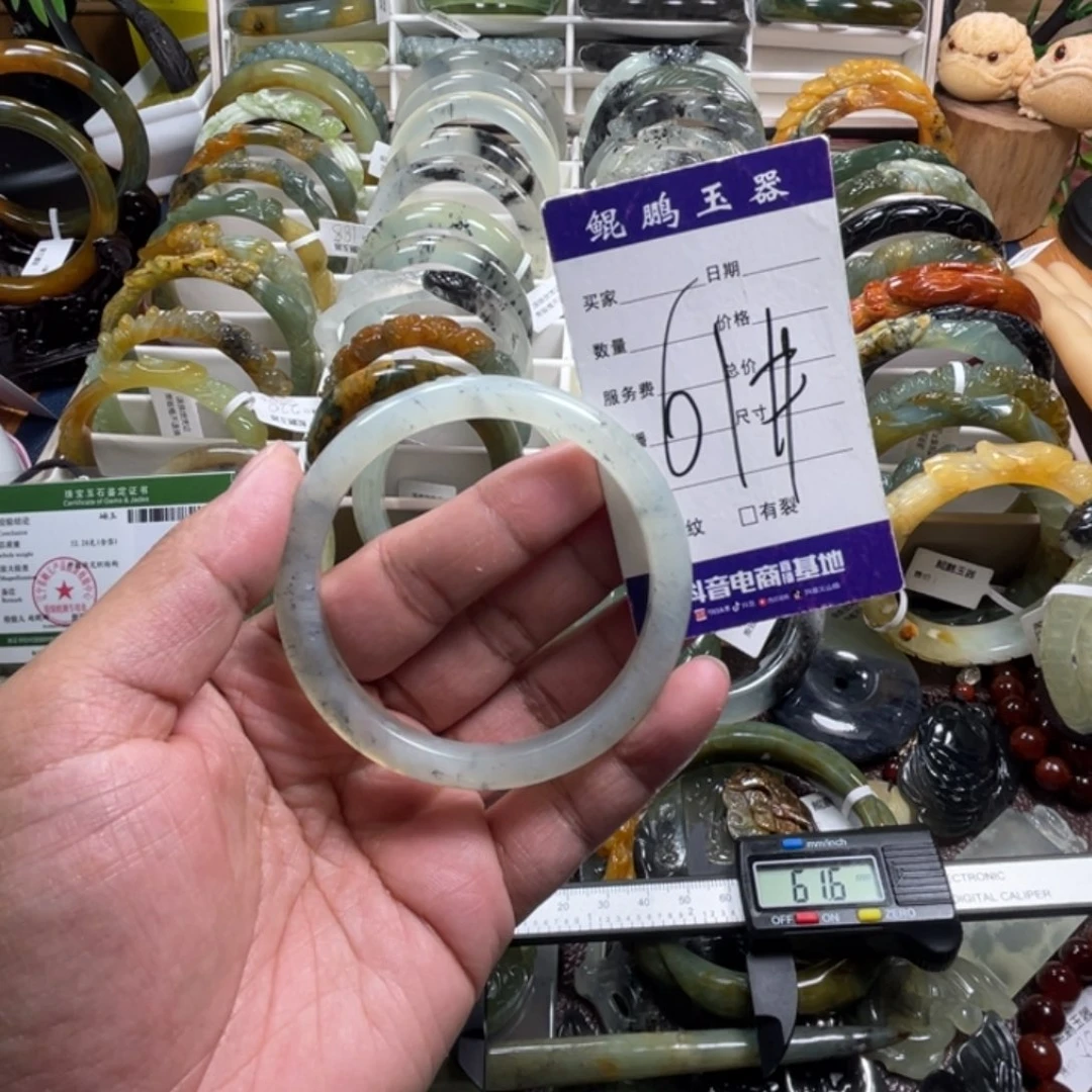 未镶嵌蛇纹石玉手镯