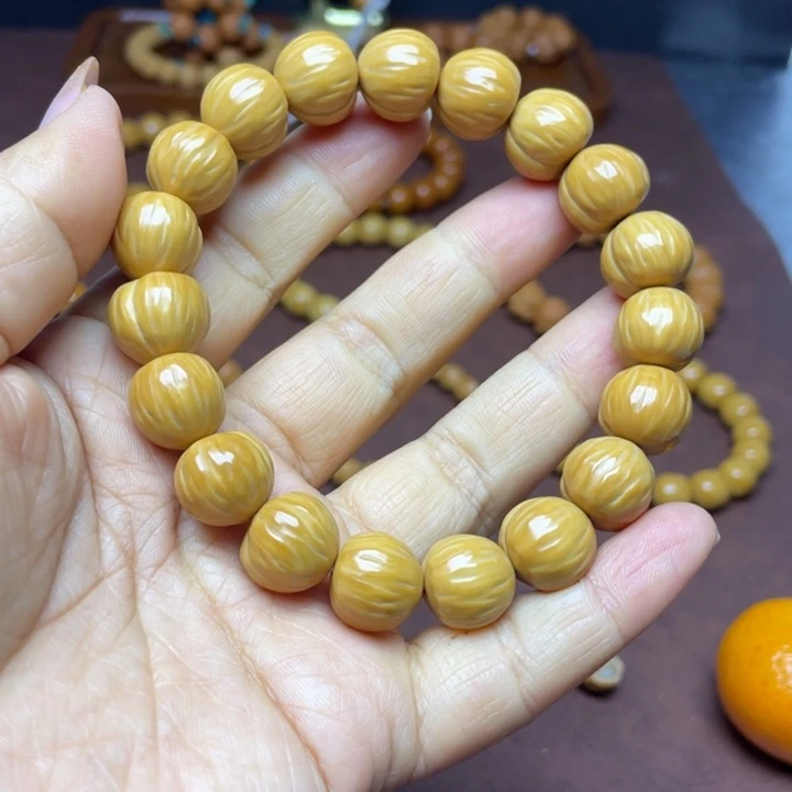 涛***哥吊坠猴头核桃猴头