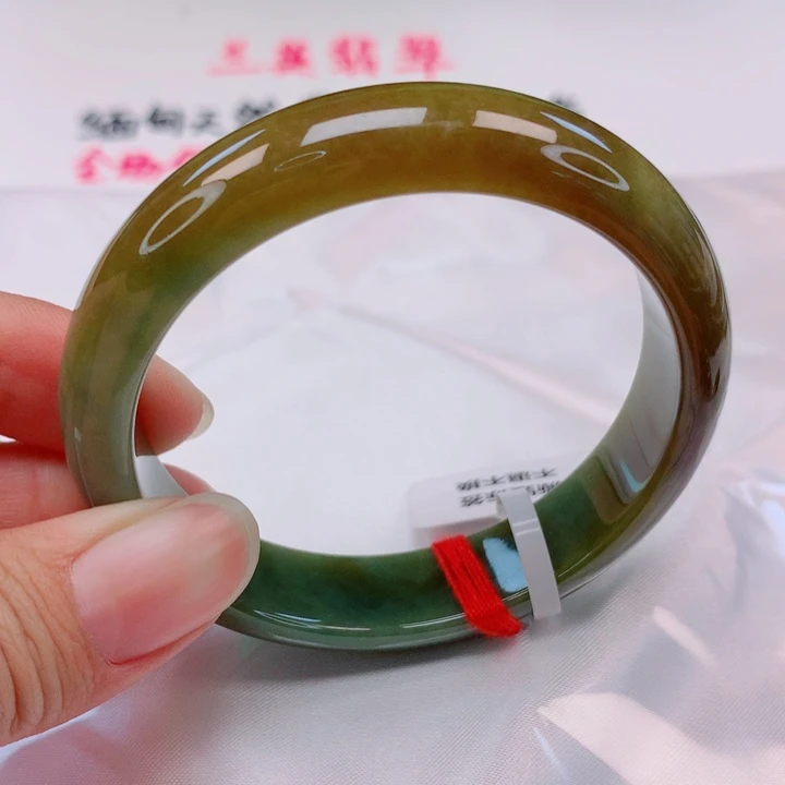 翡翠未镶嵌手镯53圈