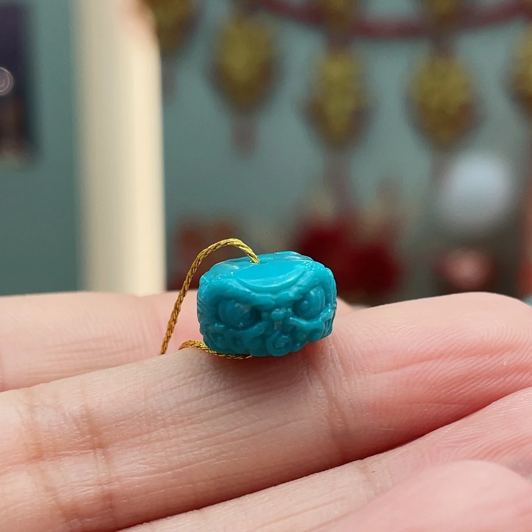 绿松石颈饰未镶嵌