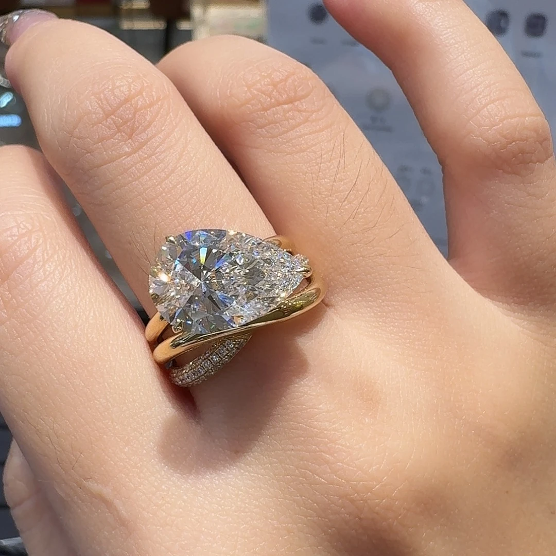 合成钻石18K金镶嵌