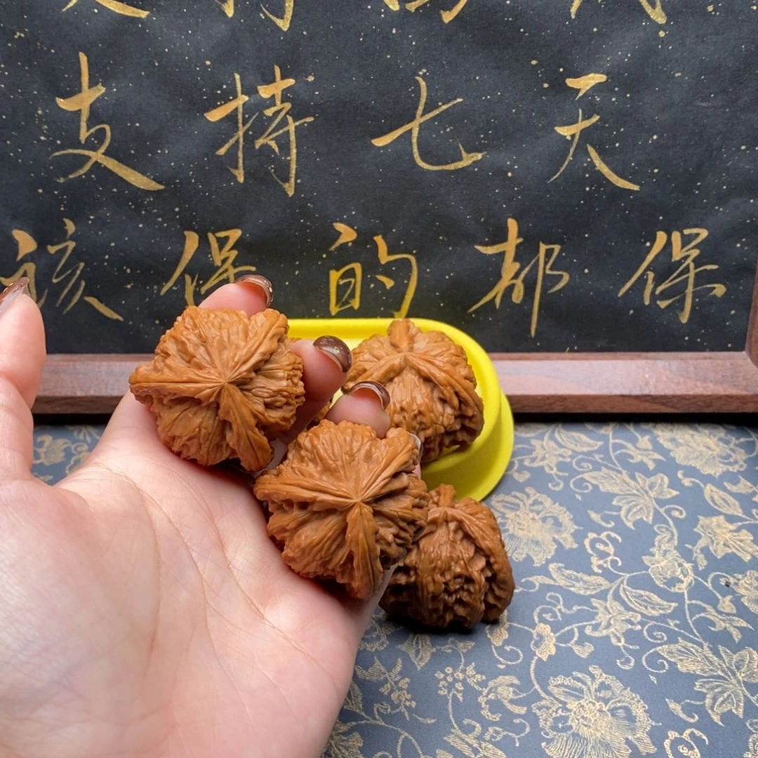 吊坠文玩核桃飯****?