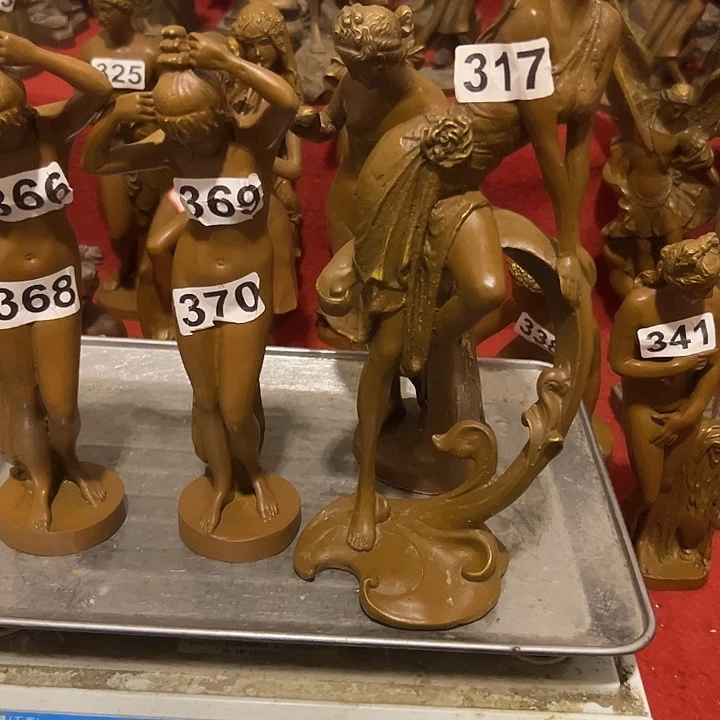 磕***虫黄铜摆件，文房工艺品摆件