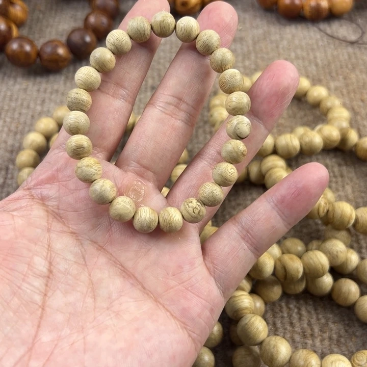 木达拉干0.9沉。香。。。。。