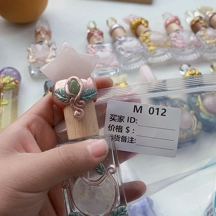 J***y未镶嵌水晶摆件水晶