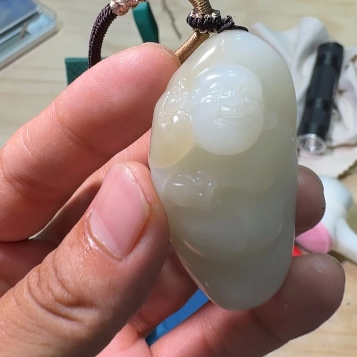 和田玉（糖玉）未镶嵌挂件