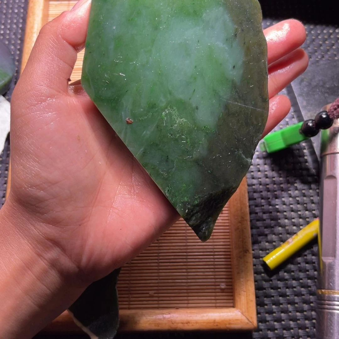 未镶嵌和田玉车挂