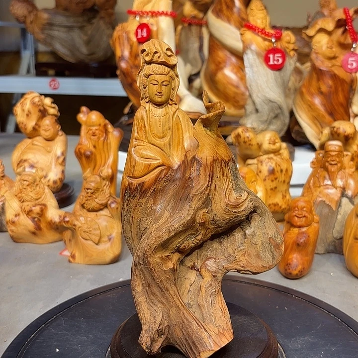 柏木太行崖柏观音摆件