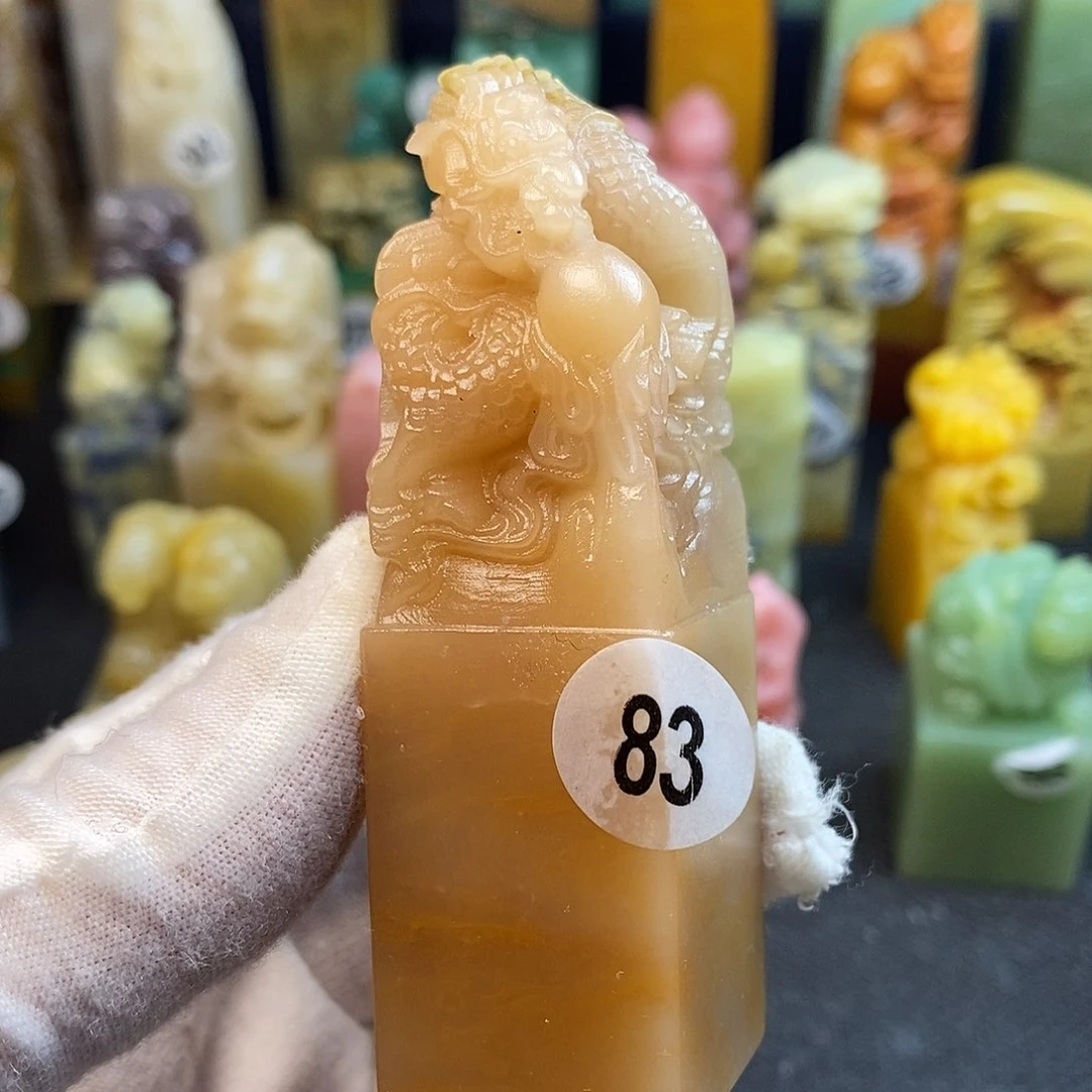 云南石篆刻艺术家的作品