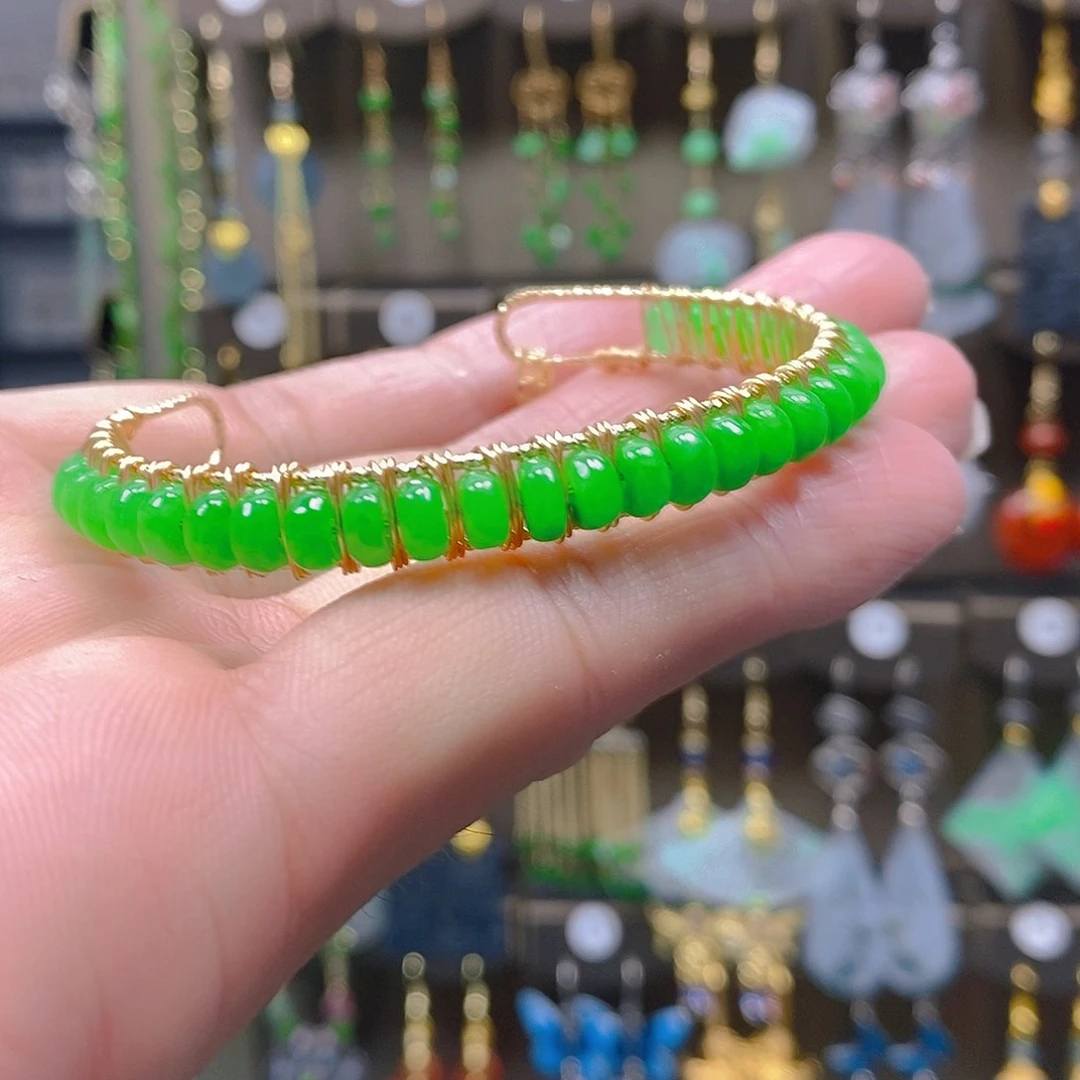未镶嵌翡翠耳饰翡翠