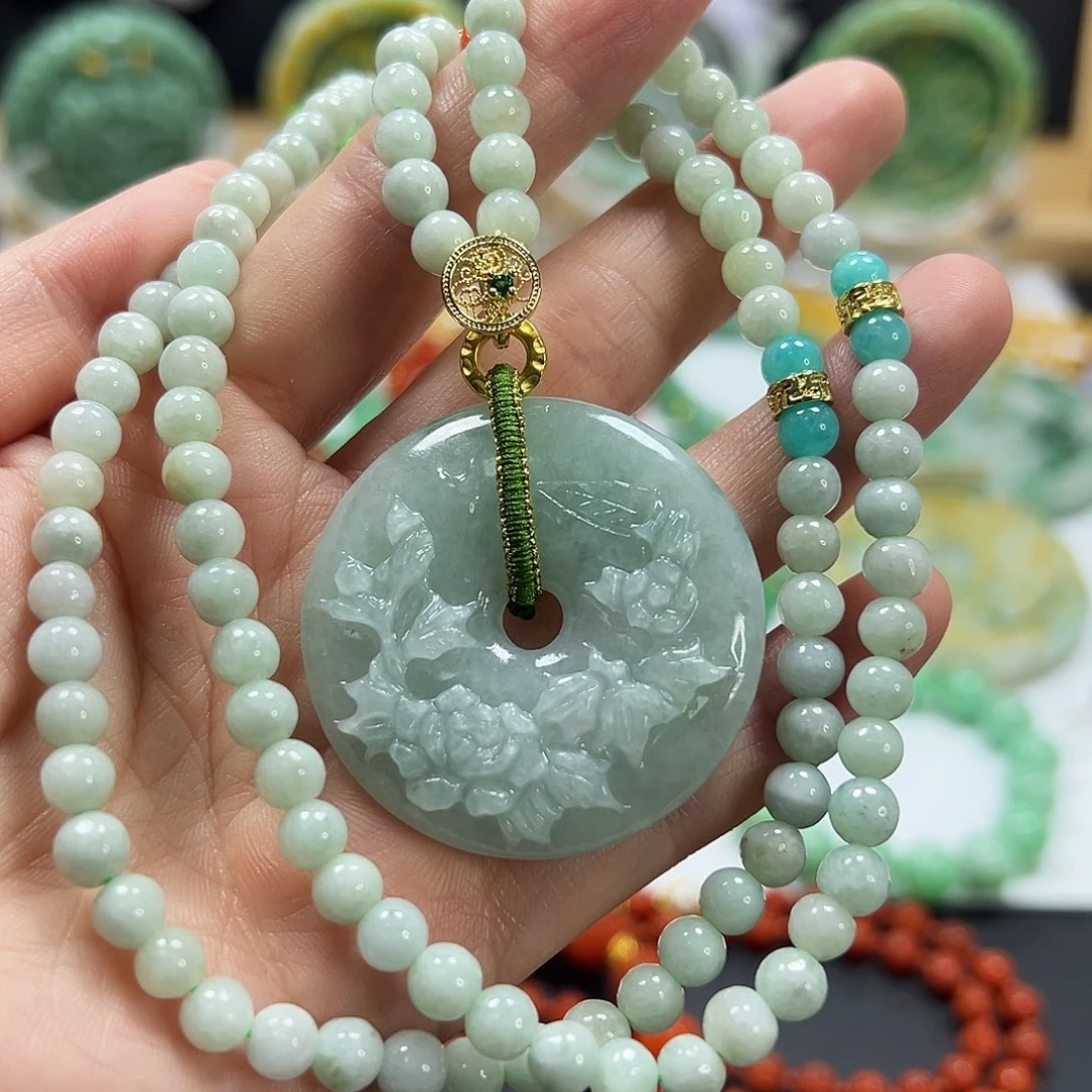 翡翠未镶嵌颈饰吊坠