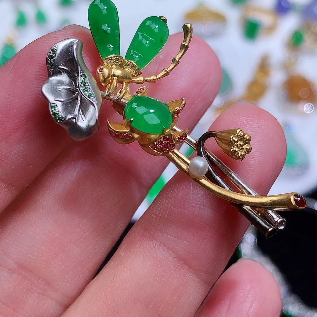 翡翠戒指18K金镶嵌吊坠