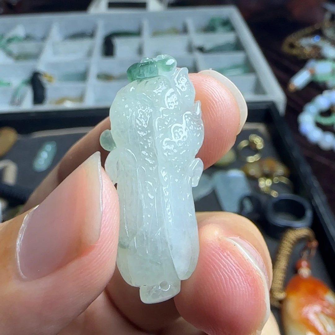 翡翠未镶嵌颈饰翡翠白菜