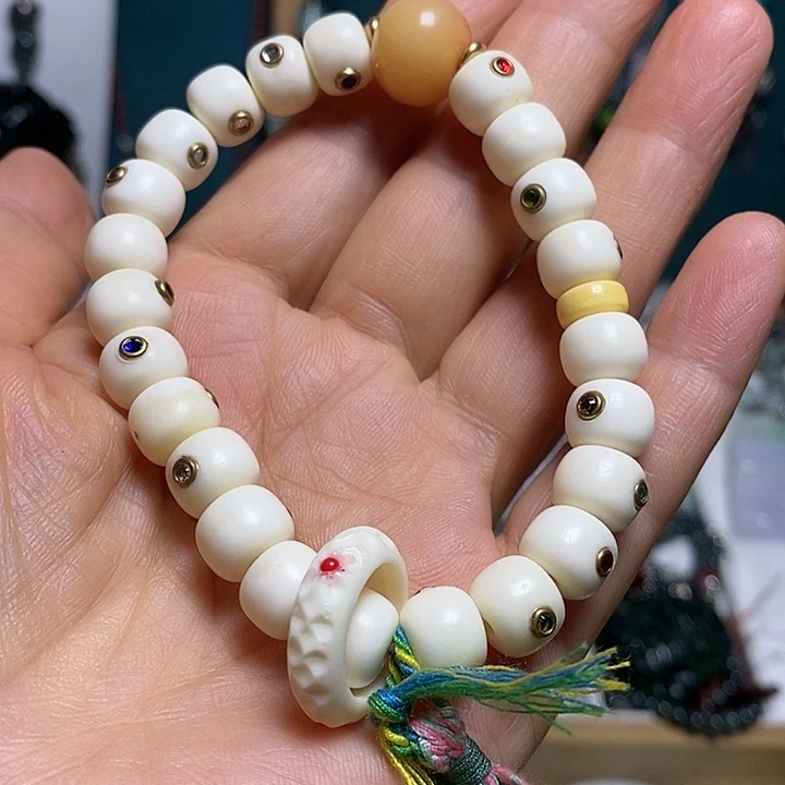吊坠(赠链)未镶嵌翡翠