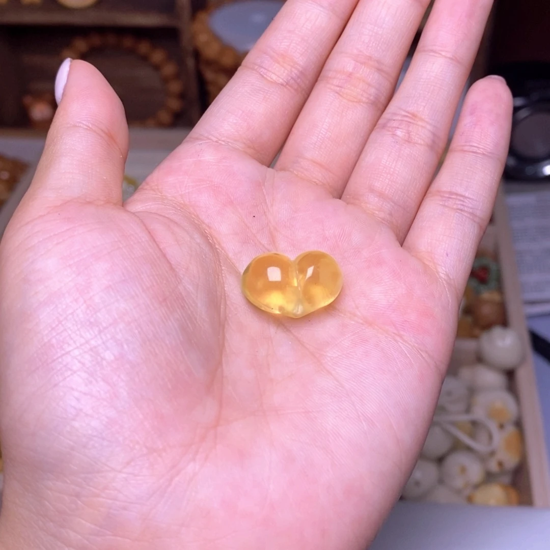 糯***呀吊坠猴头核桃蜜爱心1.48