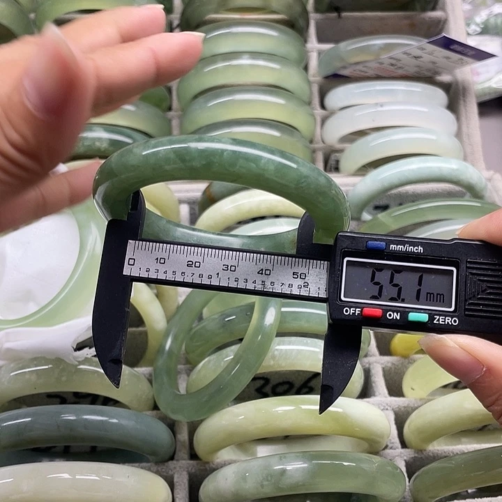 未镶嵌蛇纹石玉手镯1001
